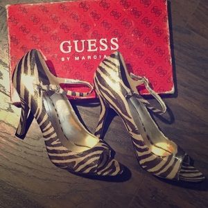Pumps. Guess by Marciano